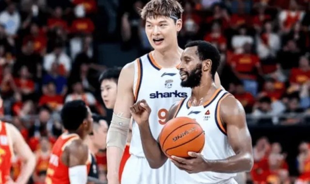 开云在线-G4上海93-101不敌广厦 球员评价：2人优秀，4人及格，4人低迷