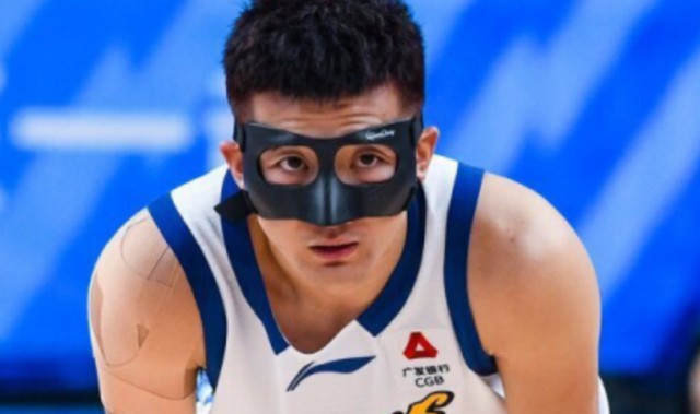 开云体育-大冷！广厦无缘30分逆转遭山东终结7连胜 布朗38分末节21分