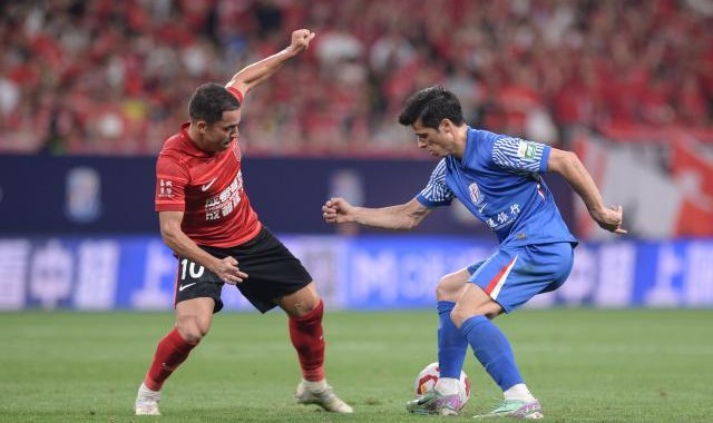 【中超】罗慕洛建功 蓉城1比0送申花赛季首败后登顶