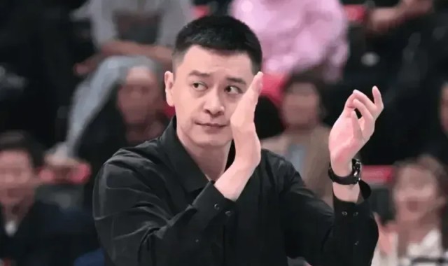 开云体育-杨鸣：京粤大战给两队过度消耗，上海以逸待劳等待两个球队