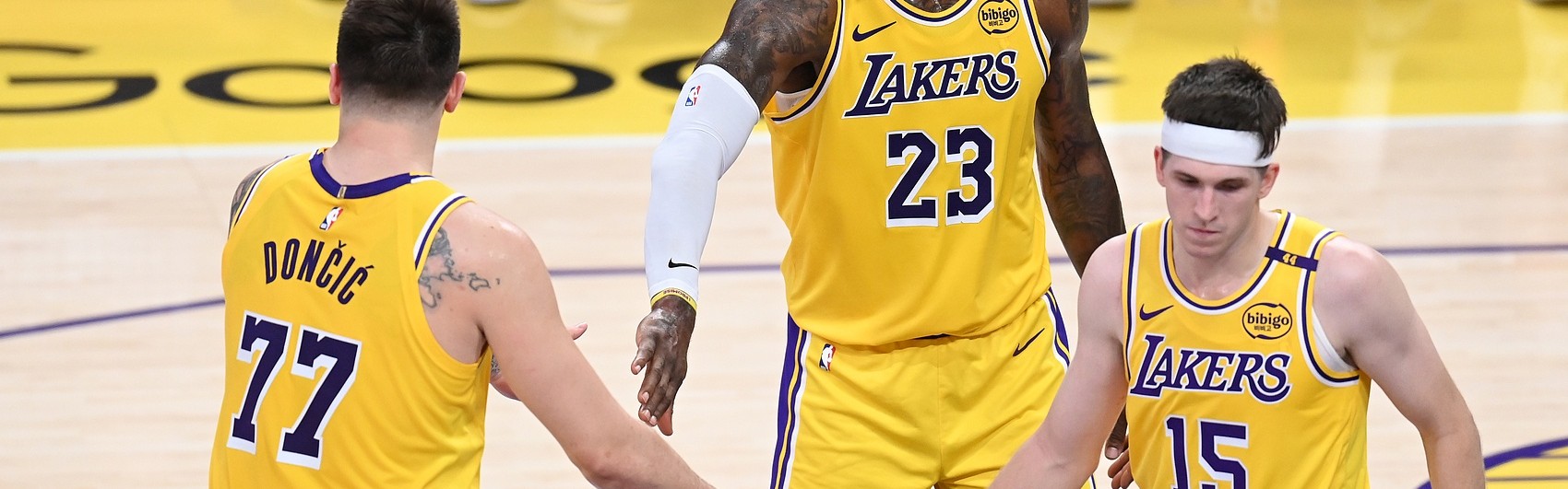 开云APP下载-东詹里如何完成磨合？雷迪克：都是这个月完成的 之前一直不健康