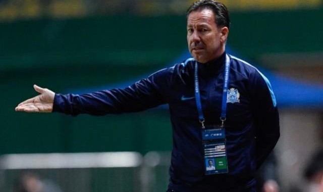 开云体育-范加斯特：球队表现很顽强 防守还可做得更好