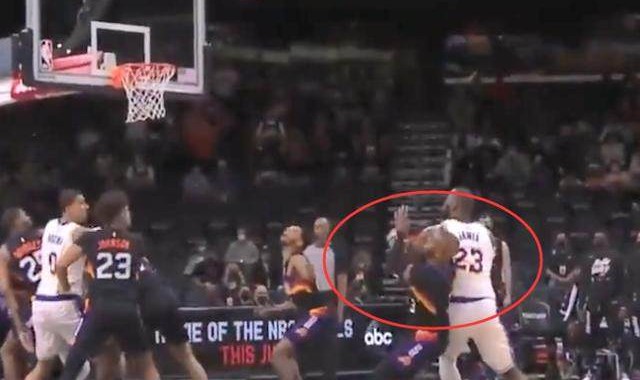 kaiyun sports-保罗詹姆斯上演相爱相杀 沃格尔：保罗动作太危险